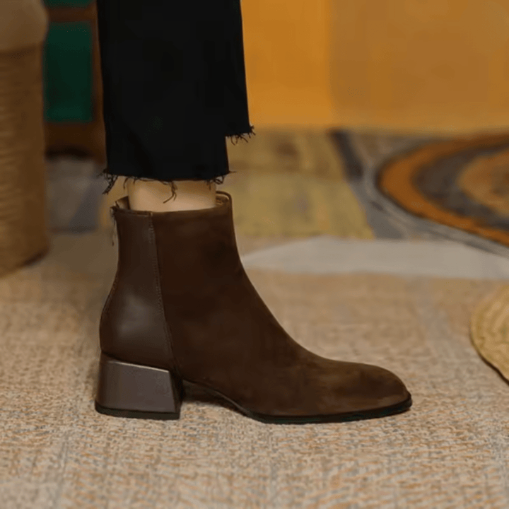 Viola | Stivaletti in Suede con Tacco Medio